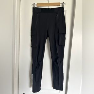 Halara - Reflective Cargo Pant - Size S - Black